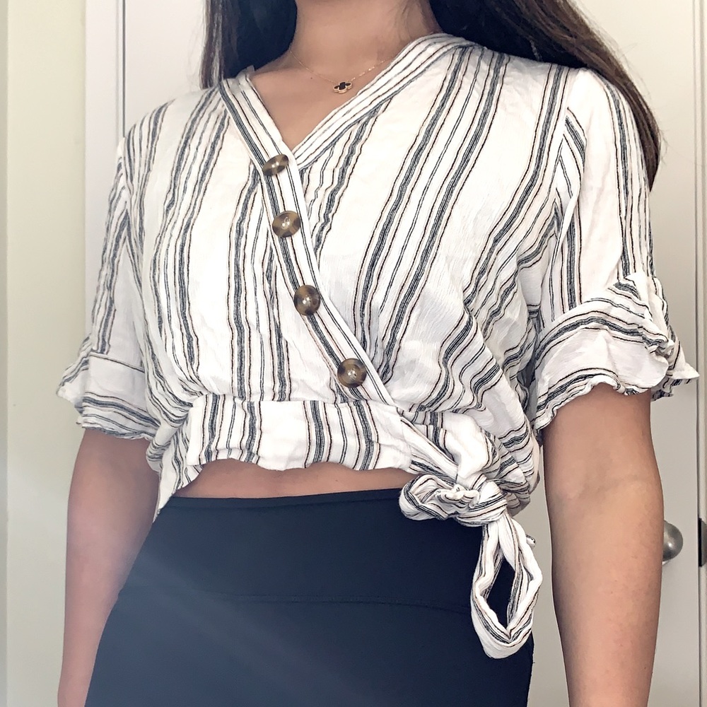 White striped wrap crop top